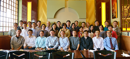 汪俊博士（1排左4），梁贵柏博士（1排左1），孙勇奎院士（1排左2），李才博士（1排中），王建锋博士（1排右1），刘建博士（1排右4），杨立虎博士（2排左1），蔡天权博士（2排左2），刘雯颖博士（2排右3）等专家合影留念