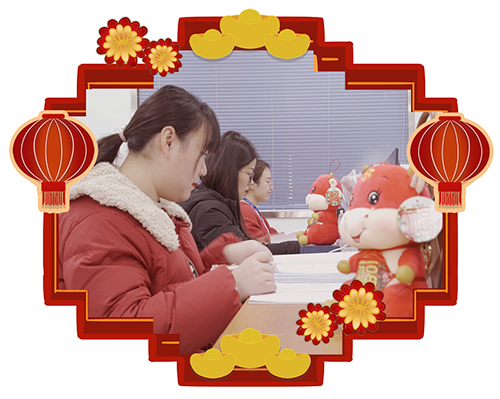 少年自知韶光贵，策马扬鞭自奋蹄