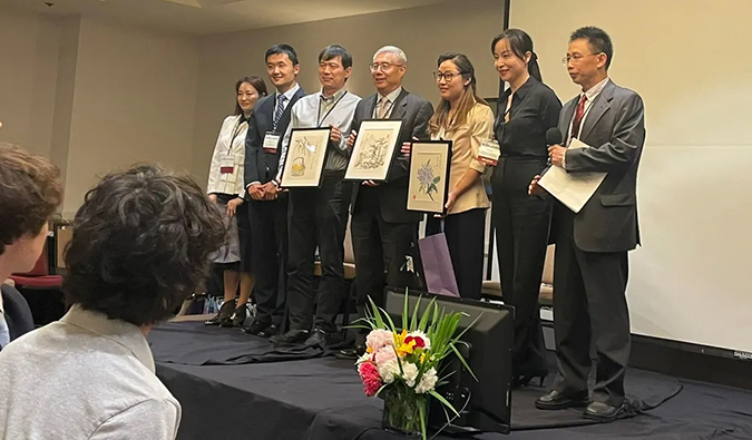 美中专家跨界探AI：优化技术应用&加持生物医药创新